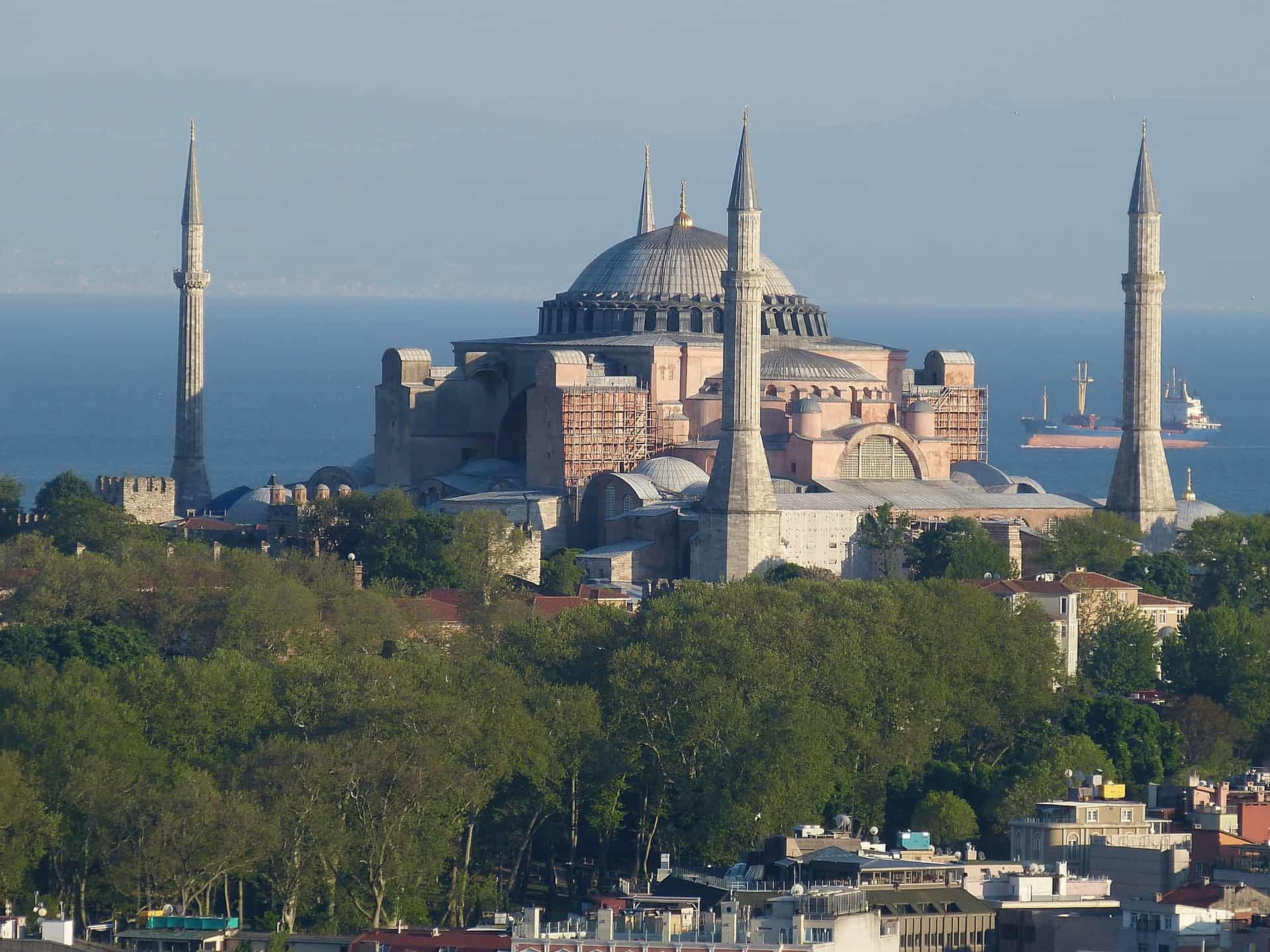 Die Hagia Sophia, früher eine byzantische Kirche, als Symbol der islamischen Expansion und des immernoch vorhandenen Stachels im Fleisch Europas.
