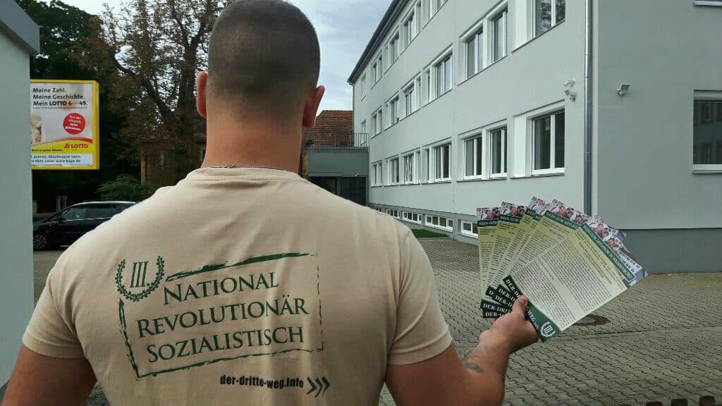 Im Hintergrund: Asyl-Gemeinschaftsunterkunft in der Nürnbergerstraße in Weißenburg.