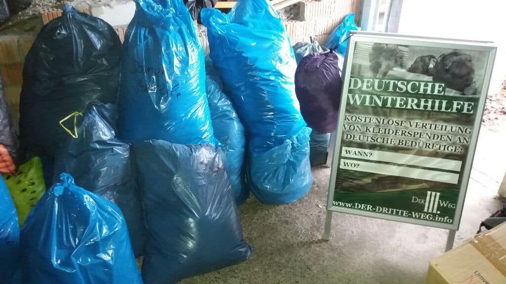 Über eine Tonne Kleiderspenden sind in Berlin verteilt wurden