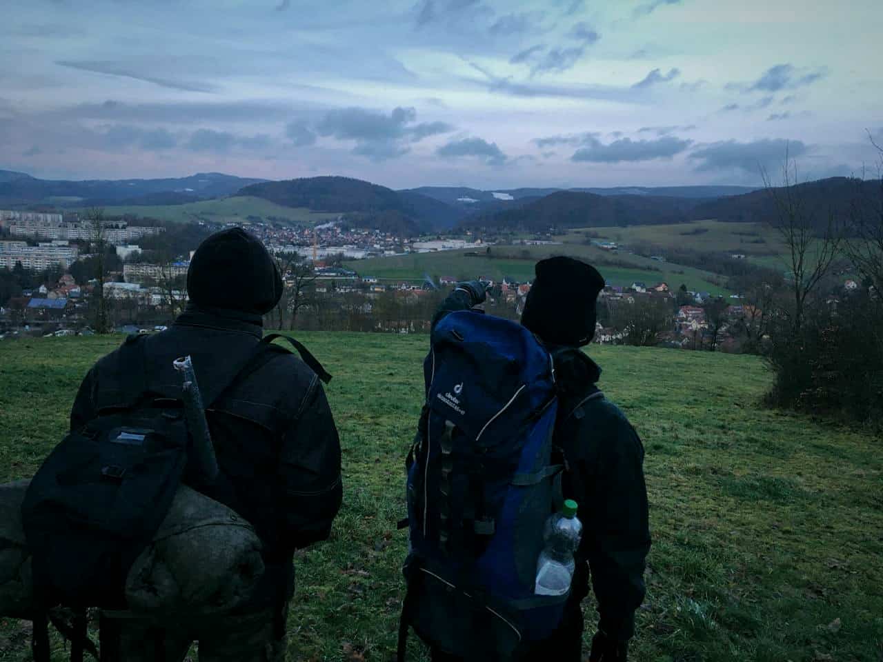 Im Thüringer Wald, das Tagesziel liegt irgendwo am Horizont