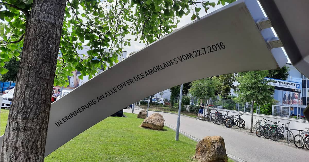 OEZ Denkmal Beschriftung