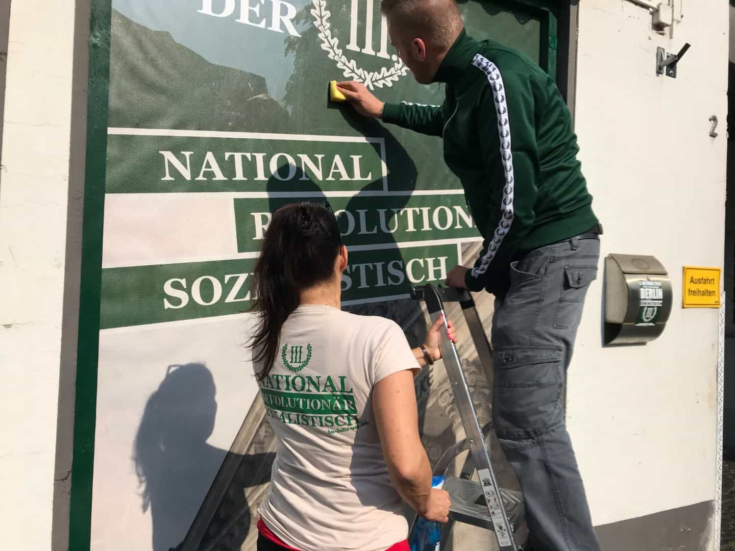 Schäden durch den Anschlag wurden sogleich bereinigt