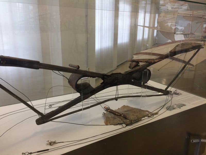 Das originale Gestell des berühmten Lilienthal-Gleiters