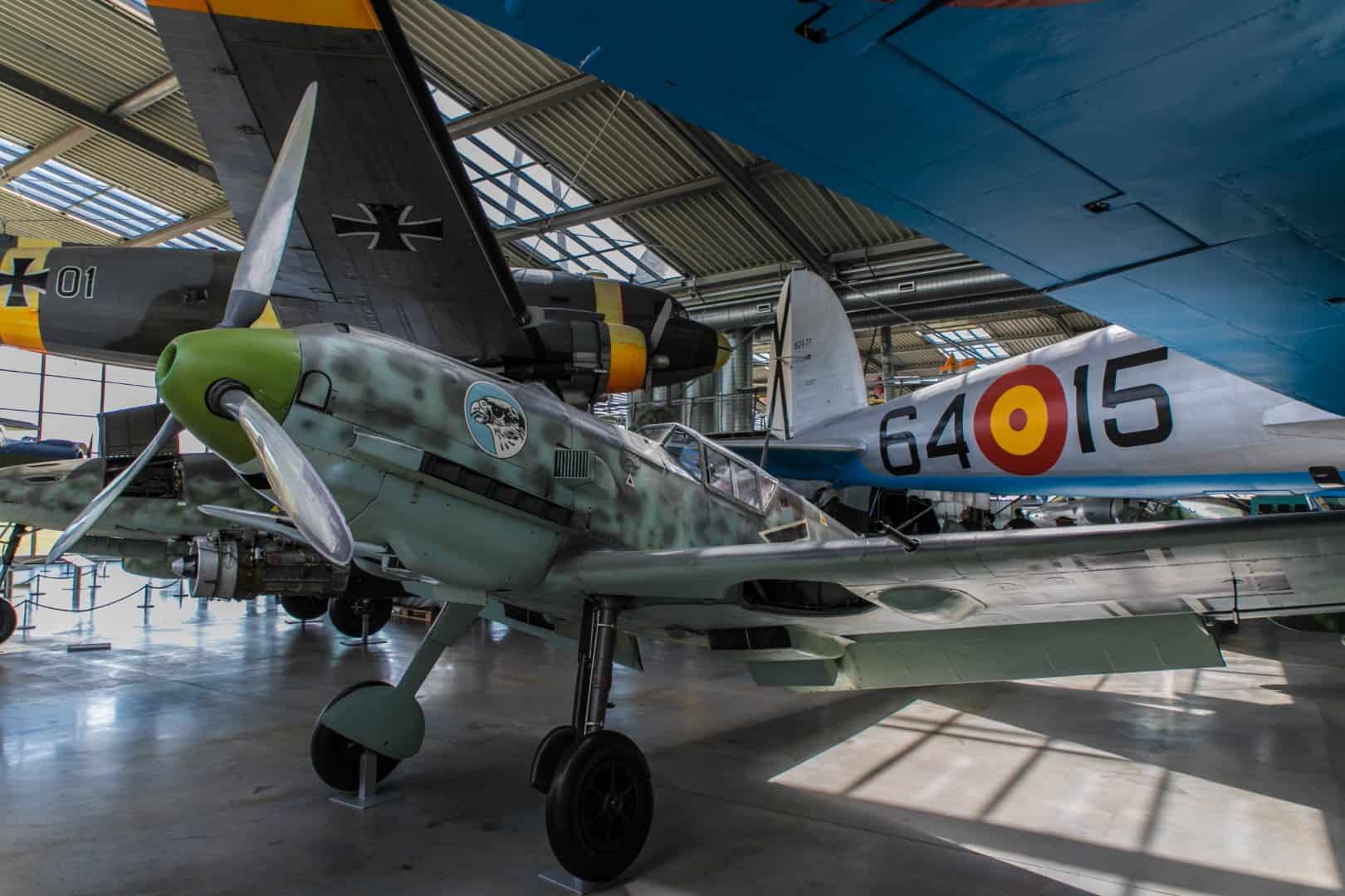 Zwei verschiedene Ausführungen der Messerschmitt BF 109E