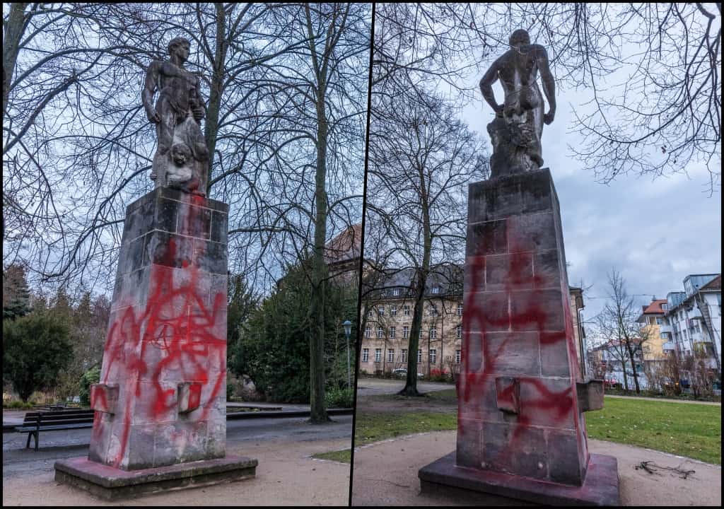 Beschmiertes Kriegerdenkmal im Fürther Stadtpark